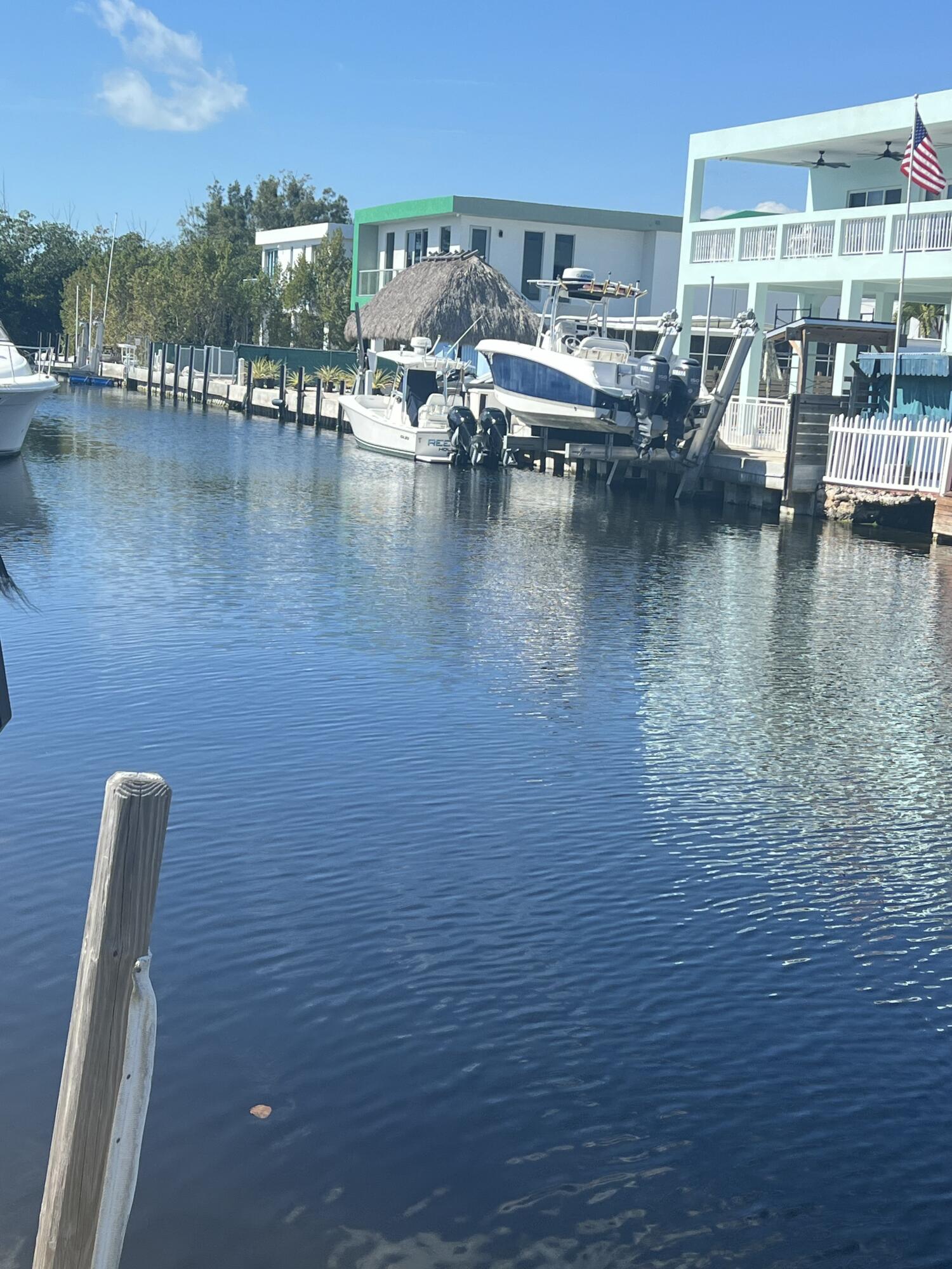 343 Vaca Road Key Largo, FL 33037 - Photo 8 of 22 Canal