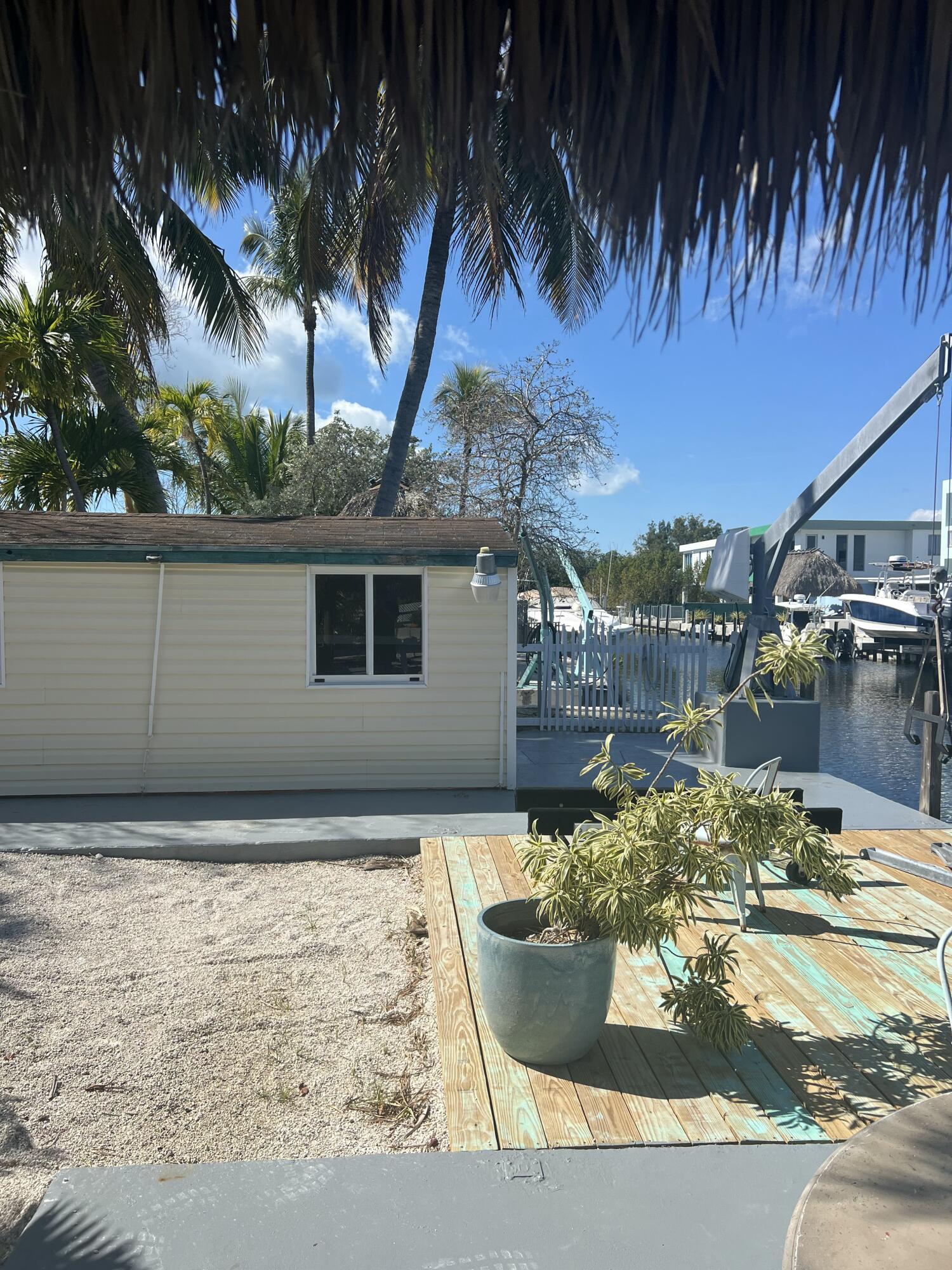 343 Vaca Road Key Largo, FL 33037 - Photo 9 of 22 Dockside storage