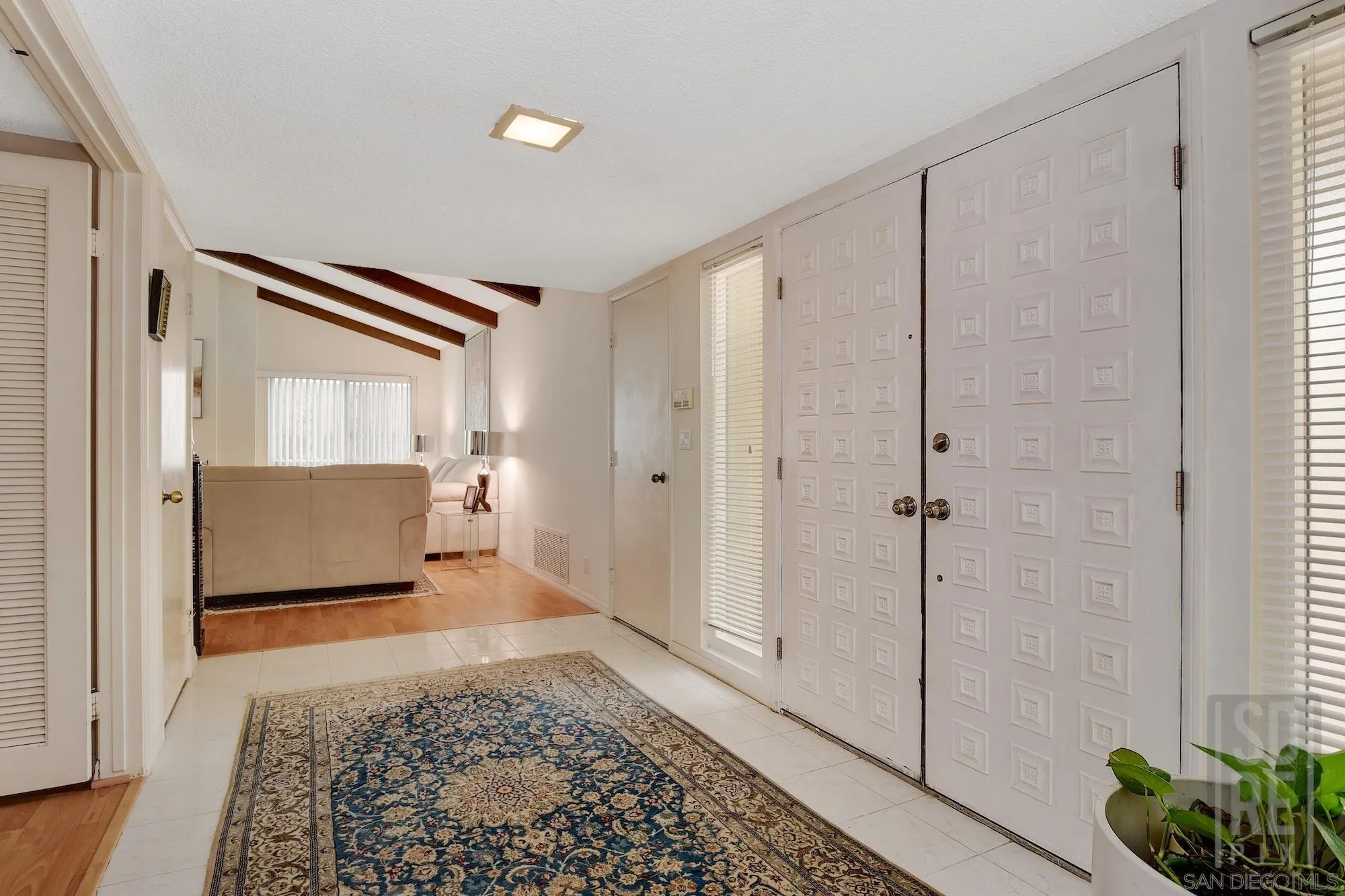 5318 Middleton Road Pacific Beach, CA 92109 - Photo 3 of 31 Gallery Image 3