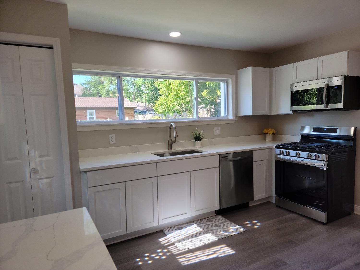 1304 Robin Road Valparaiso, IN 46383 - Photo 11 of 30 1500x1125