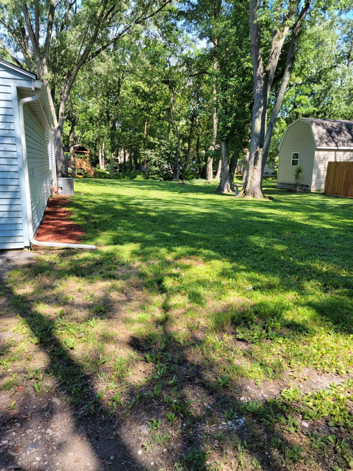 1304 Robin Road Valparaiso, IN 46383 - Photo 9 of 30 1125x1500