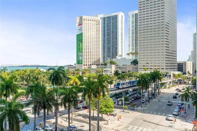 $2,900 | 50 Biscayne Boulevard, Unit 605, Miami, FL 33132