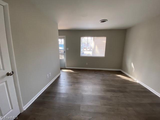 3432 Wichita Place, Unit F Greensboro, NC 27405 - Photo 17 of 19