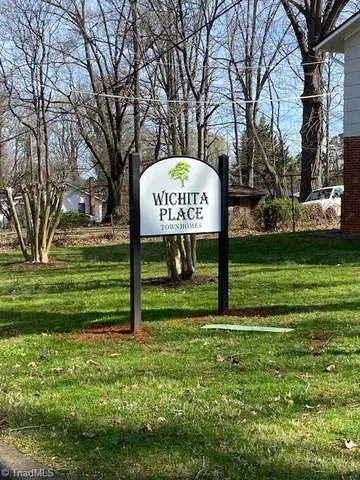 $950 | 3432 Wichita Place, Unit F, Greensboro, NC 27405