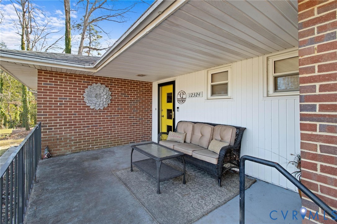 12324 Windsor Road Chester, VA 23831 - Photo 5 of 48