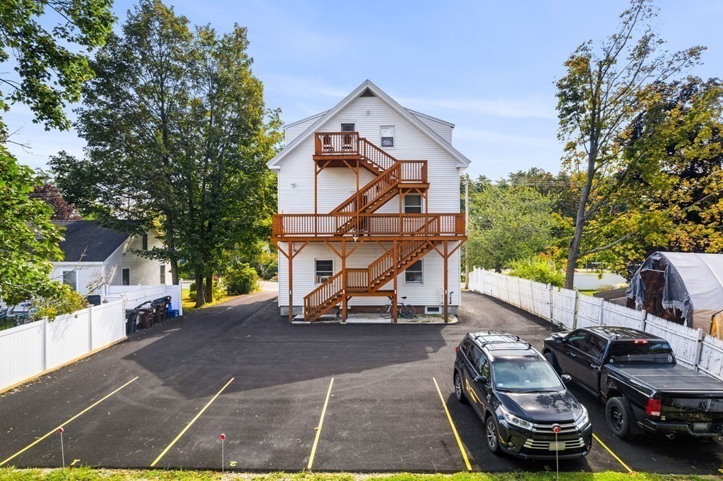 129 Friend Street Amesbury, MA 01913 - Photo 28 of 37