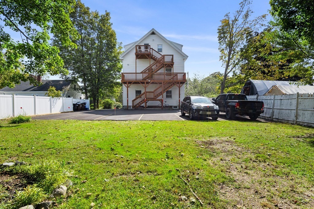 129 Friend Street Amesbury, MA 01913 - Photo 34 of 37