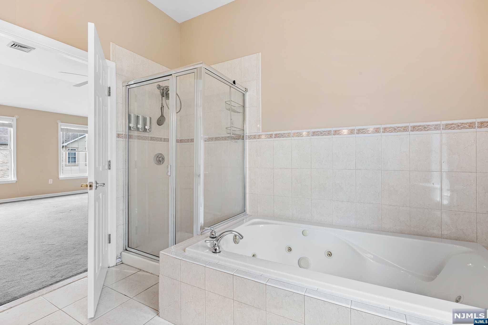 15 Zabriskie Street, Unit 1505 Hackensack, NJ 07601 - Photo 23 of 24