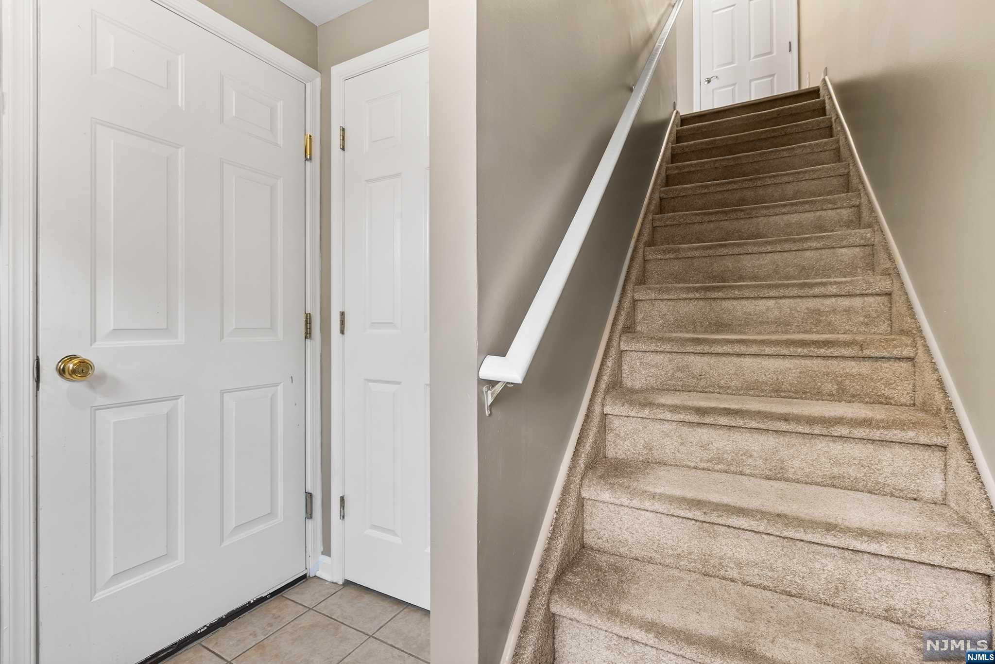 15 Zabriskie Street, Unit 1505 Hackensack, NJ 07601 - Photo 3 of 24