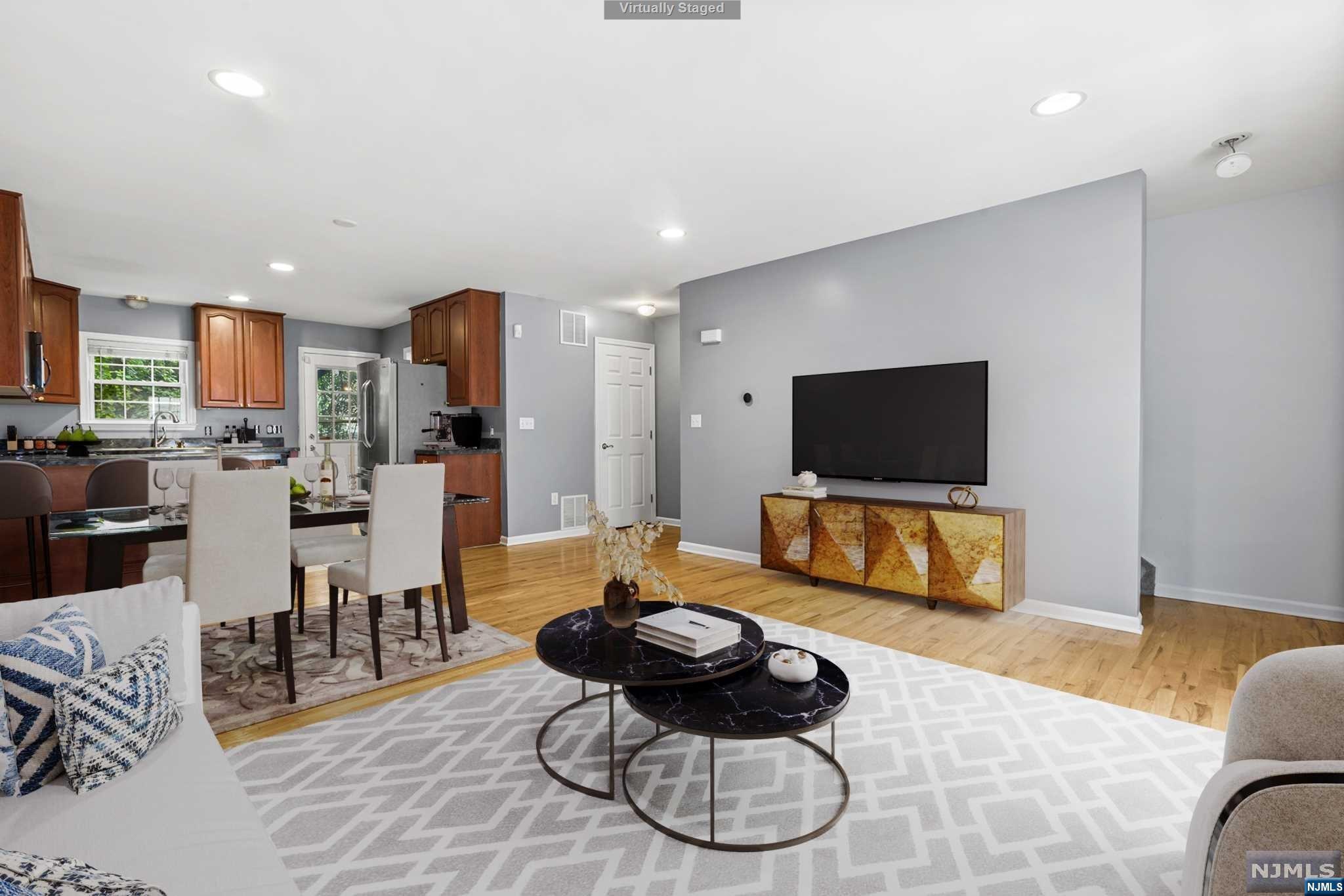 15 Zabriskie Street, Unit 1505 Hackensack, NJ 07601 - Photo 5 of 24