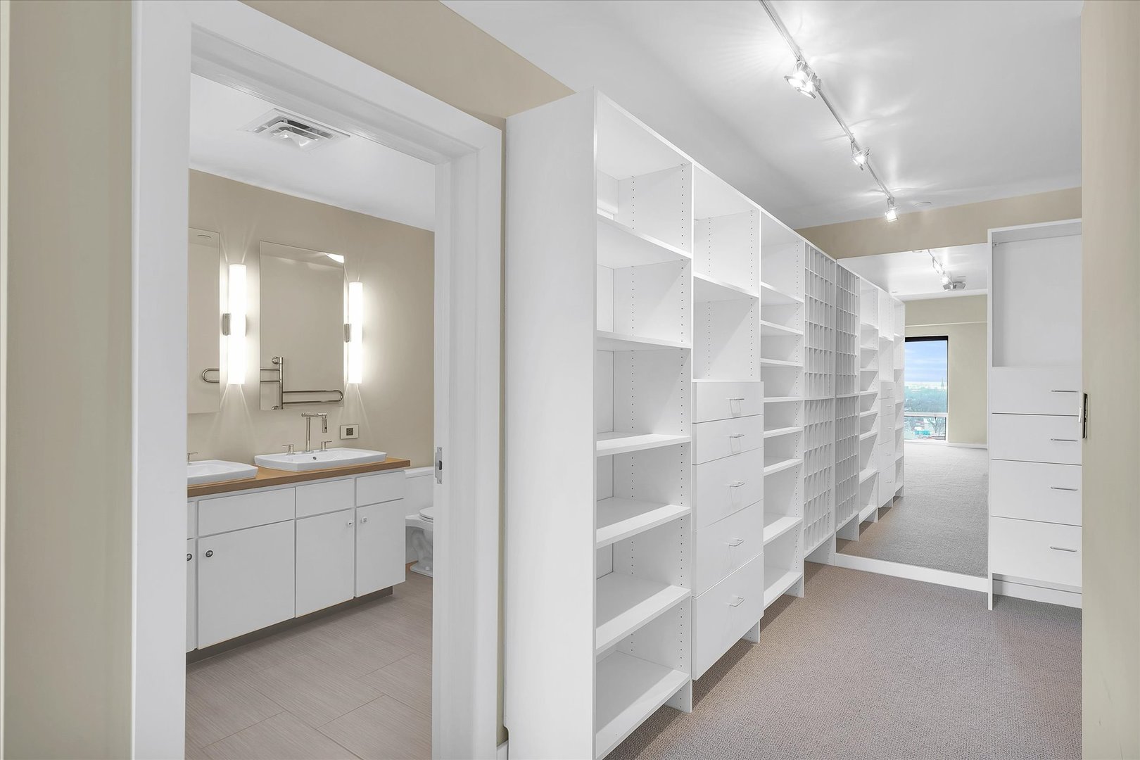 301 North Neil Street, Unit 808809 Champaign, IL 61820 - Photo 7 of 73