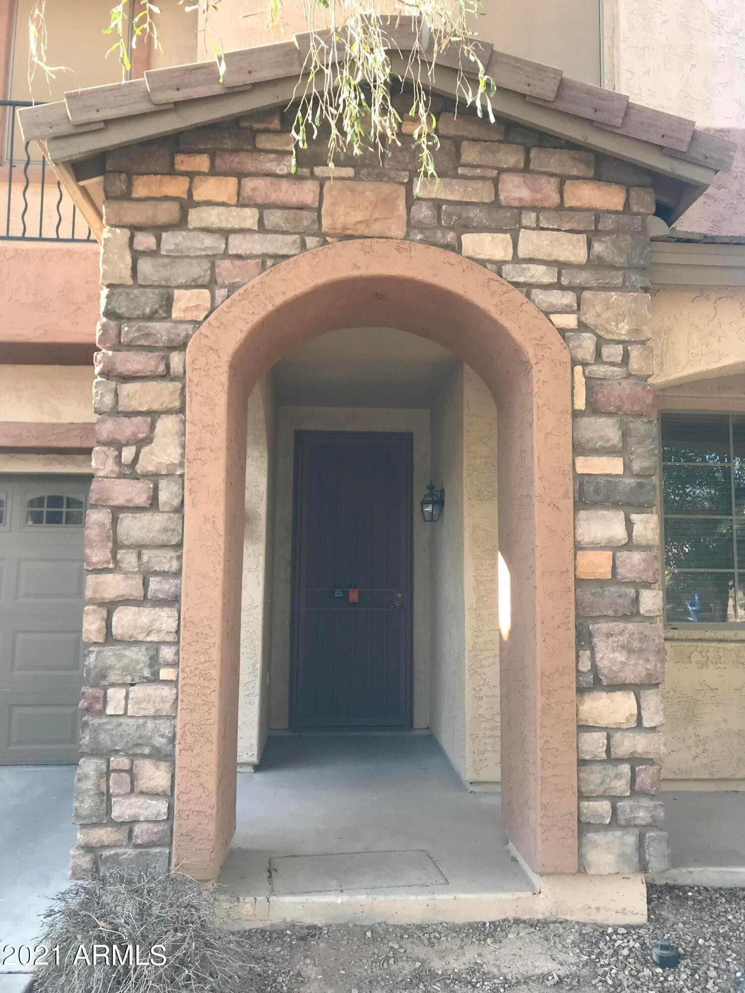 3664 East Sebastian Lane Gilbert, AZ 85297 - Photo 2 of 10 Photo #2