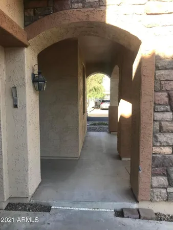 $2,100 | 3664 East Sebastian Lane, Gilbert, AZ 85297