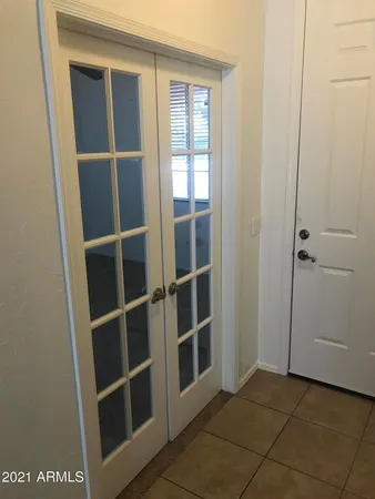 $2,100 | 3664 East Sebastian Lane, Gilbert, AZ 85297