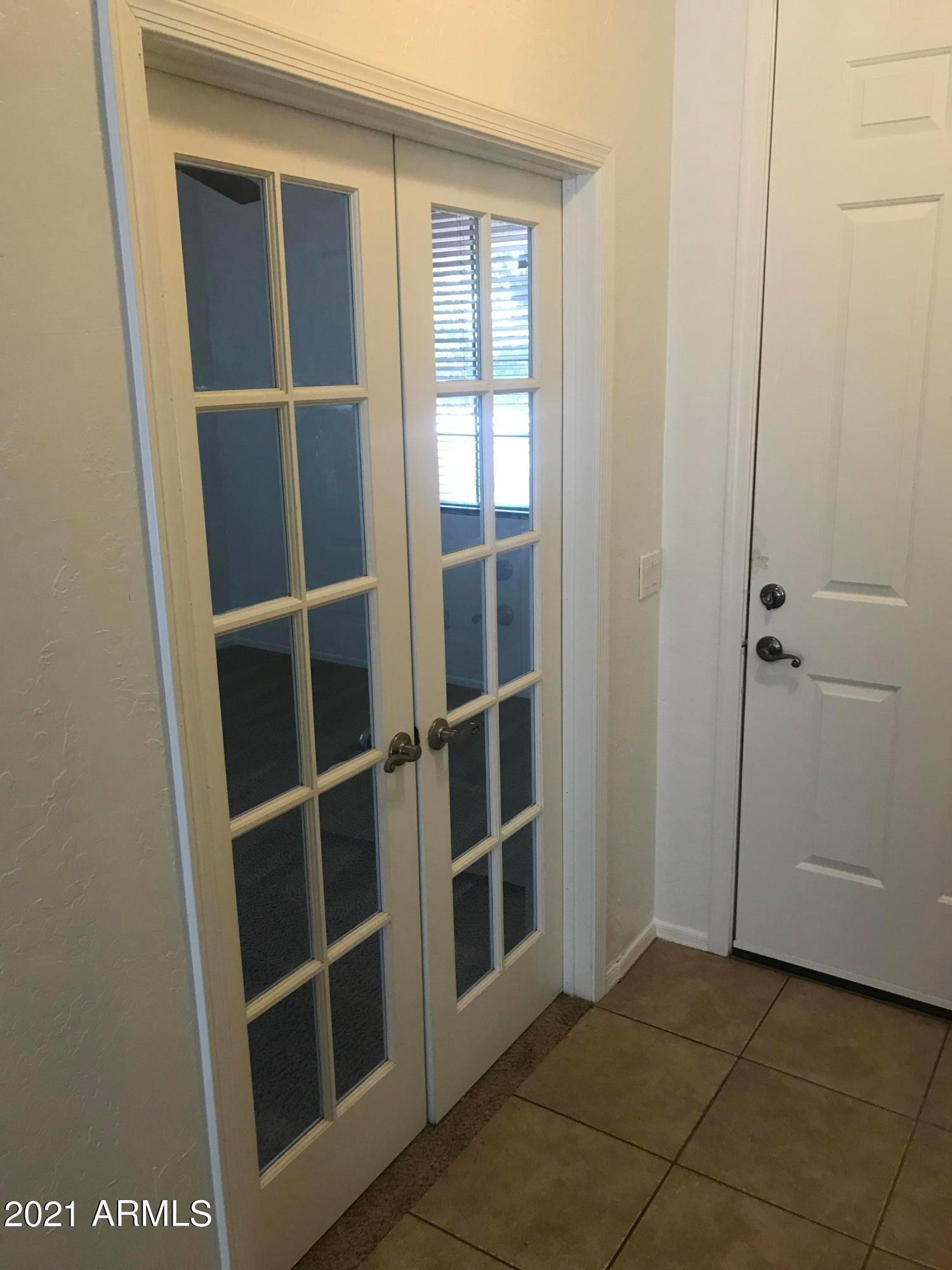 3664 East Sebastian Lane Gilbert, AZ 85297 - Photo 5 of 10 Photo #5