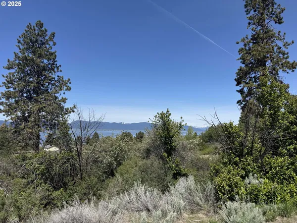 $58,000 | Oregon Shores Drive, Unit 18, Chiloquin, OR 97624