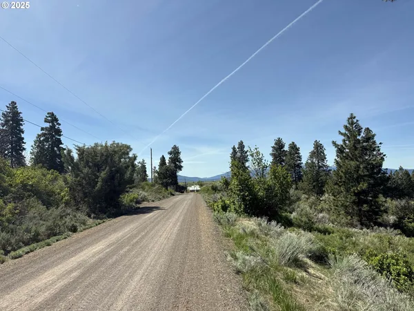 $58,000 | Oregon Shores Drive, Unit 18, Chiloquin, OR 97624