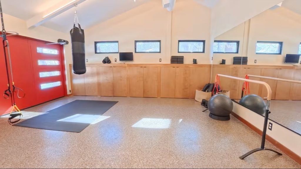 64 Newcomb Road, Unit FURNISHED Stoneham, MA 02180 - Photo 25 of 29