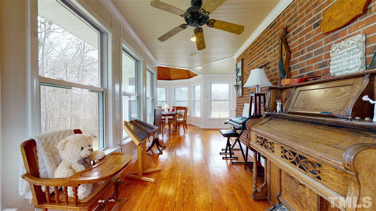 613 Hyco Hills Road Semora, NC 27343 - Photo 10 of 30 Gallery Image 10