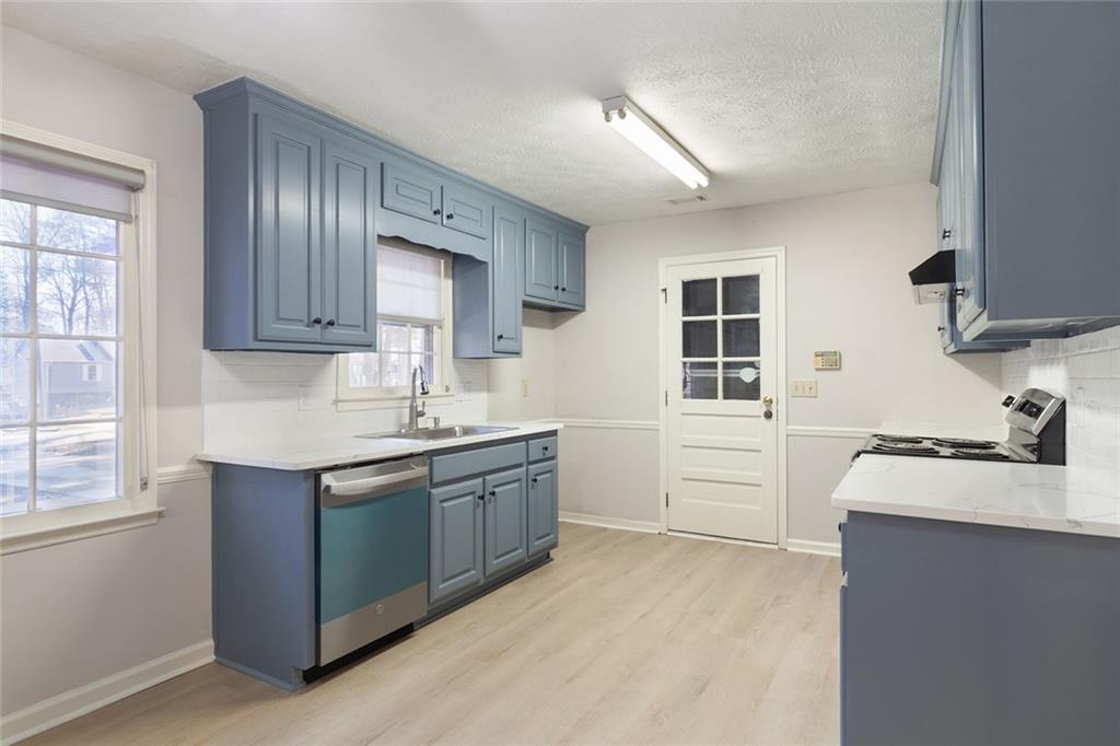 390 Tidwell Road Alpharetta, GA 30004 - Photo 4 of 23