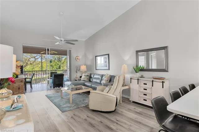 $349,000 | 278 Newport Drive, Unit 207, Naples, FL 34114