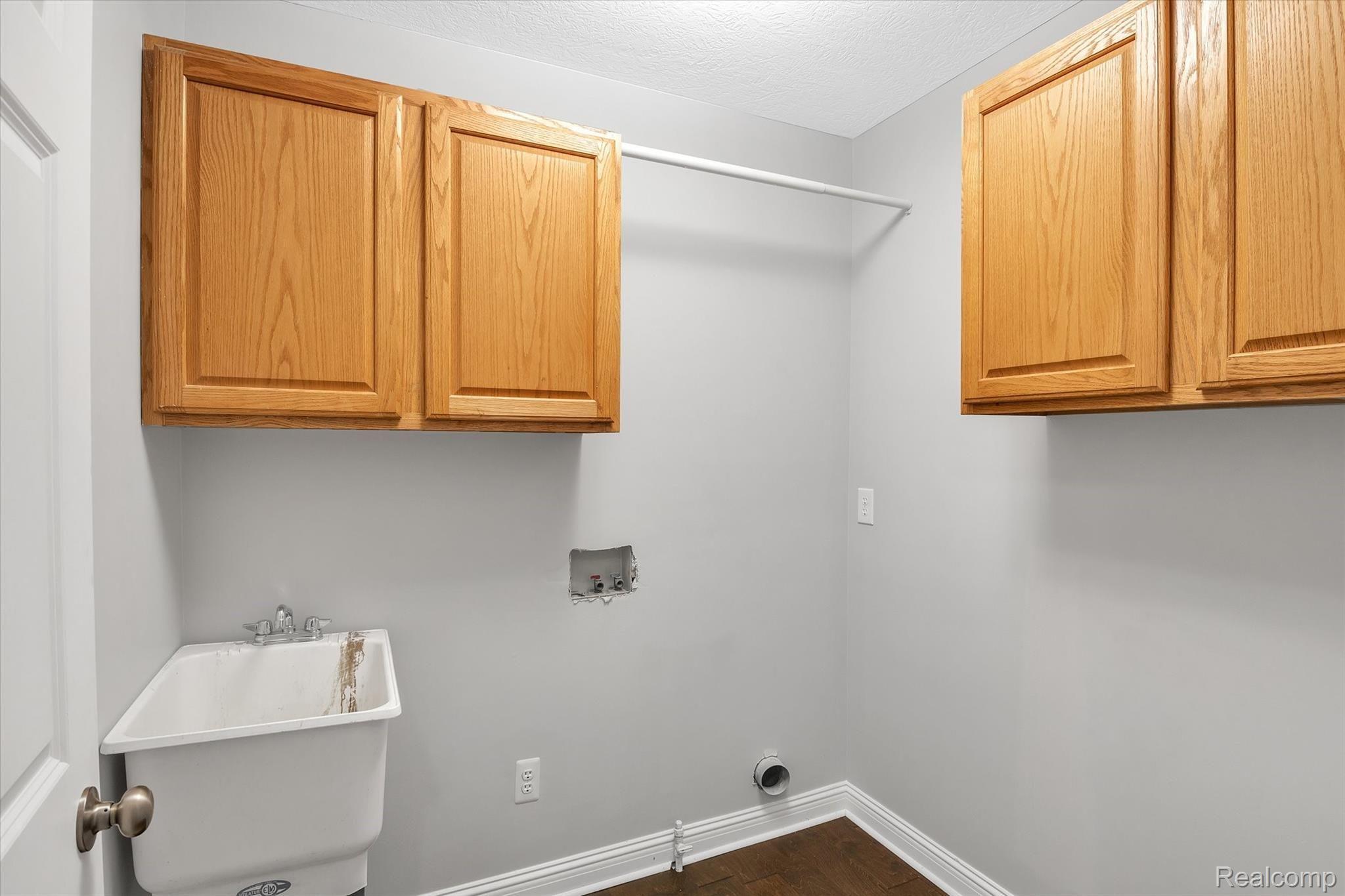 12077 Commerce Road Milford, MI 48380 - Photo 21 of 63 22-12077-Commerce-Rd-WindowStill-Real-Estate-Photography-22.jpg