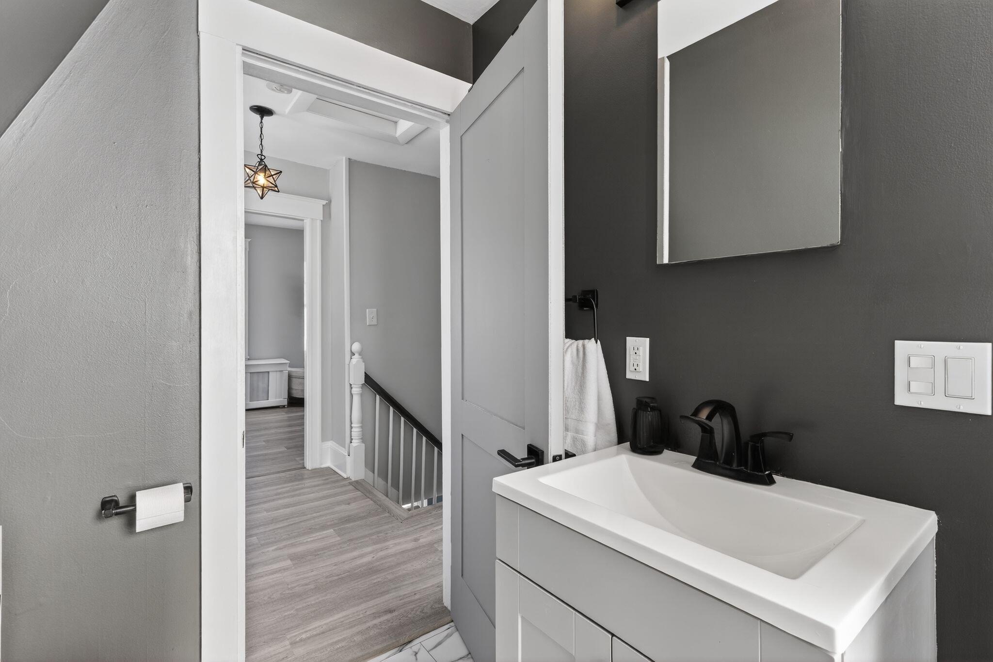 858 Riverside Street Portland, ME 04103 - Photo 21 of 35 858_Riverside_St_061