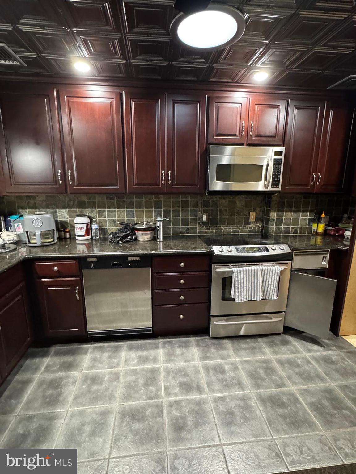 535 Garibaldi Court Hazleton, PA 18201 - Photo 13 of 47