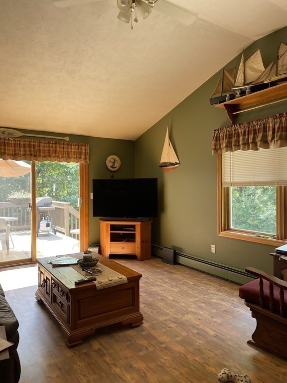 424 Baldwinville Road Templeton, MA 01468 - Photo 8 of 29 Gallery Image 8