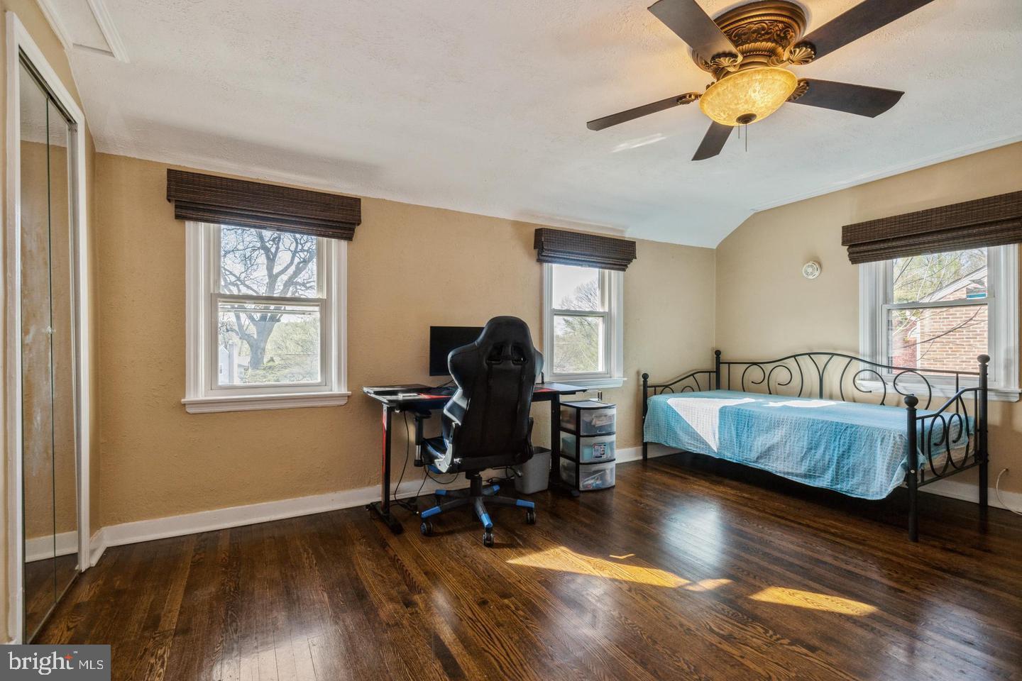 289 Friendship Road Drexel Hill, PA 19026 - Photo 12 of 21