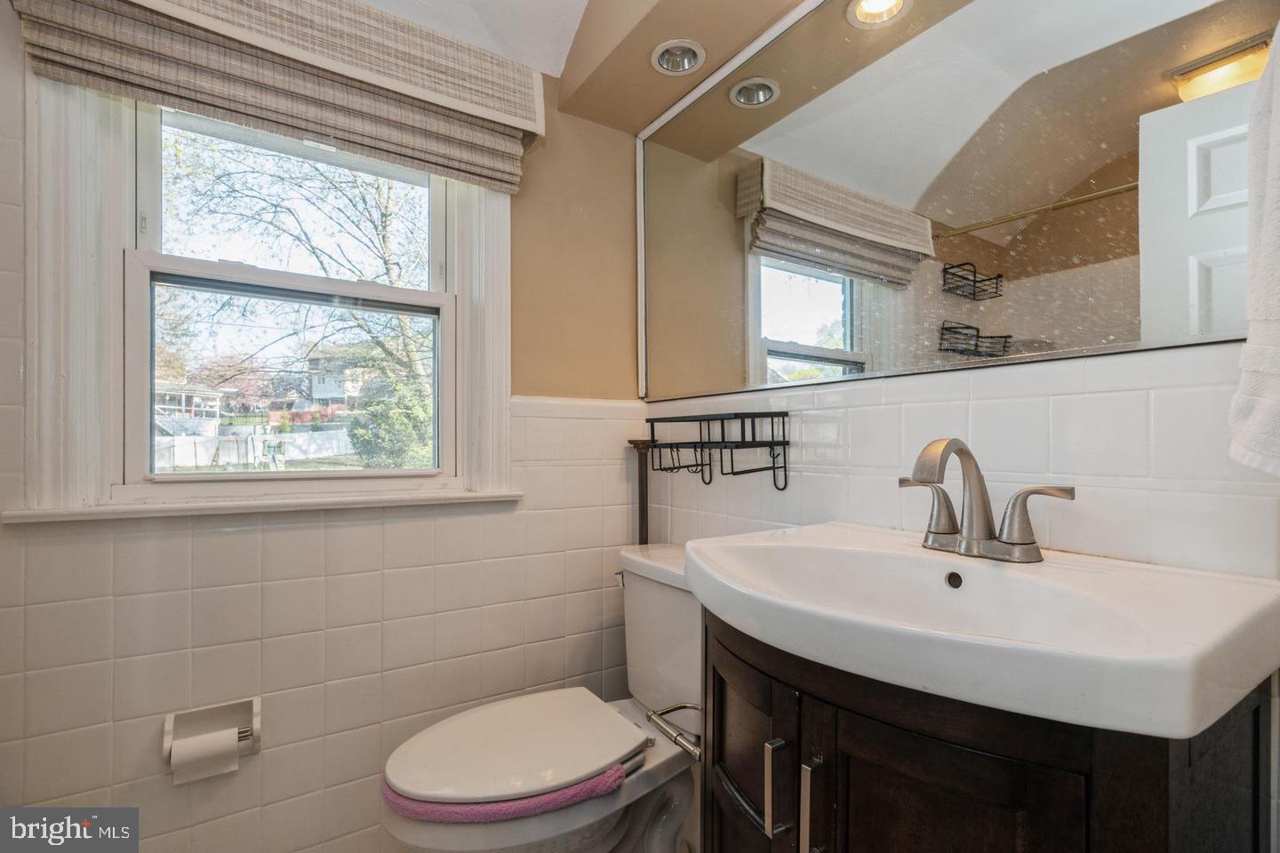 289 Friendship Road Drexel Hill, PA 19026 - Photo 17 of 21