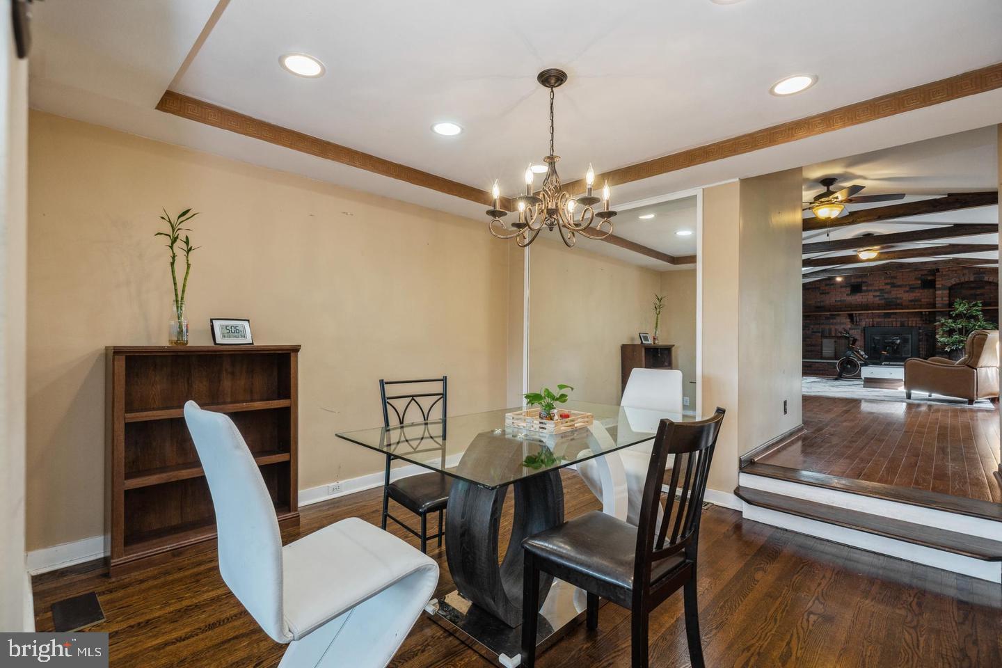 289 Friendship Road Drexel Hill, PA 19026 - Photo 5 of 21