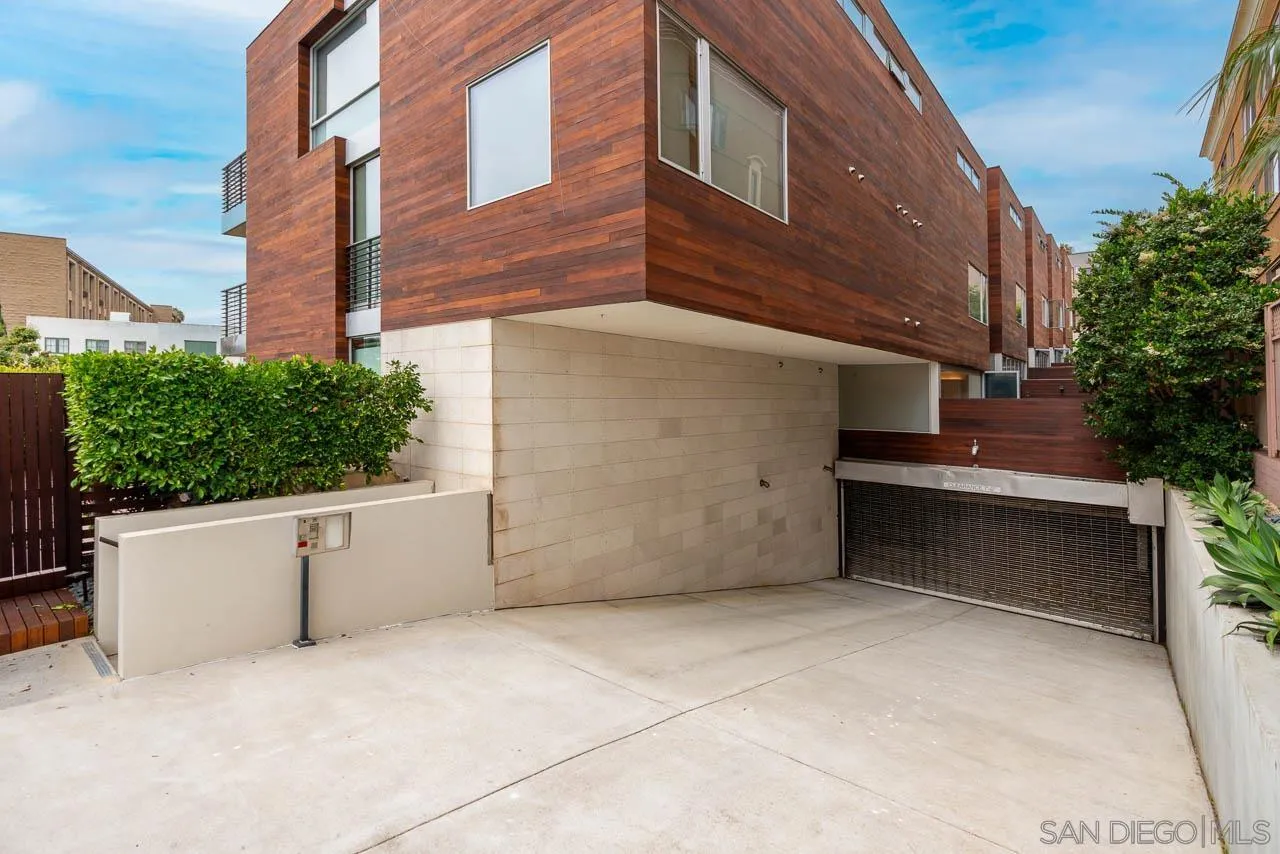 419 Ravina Street La Jolla, CA 92037 - Photo 33 of 38