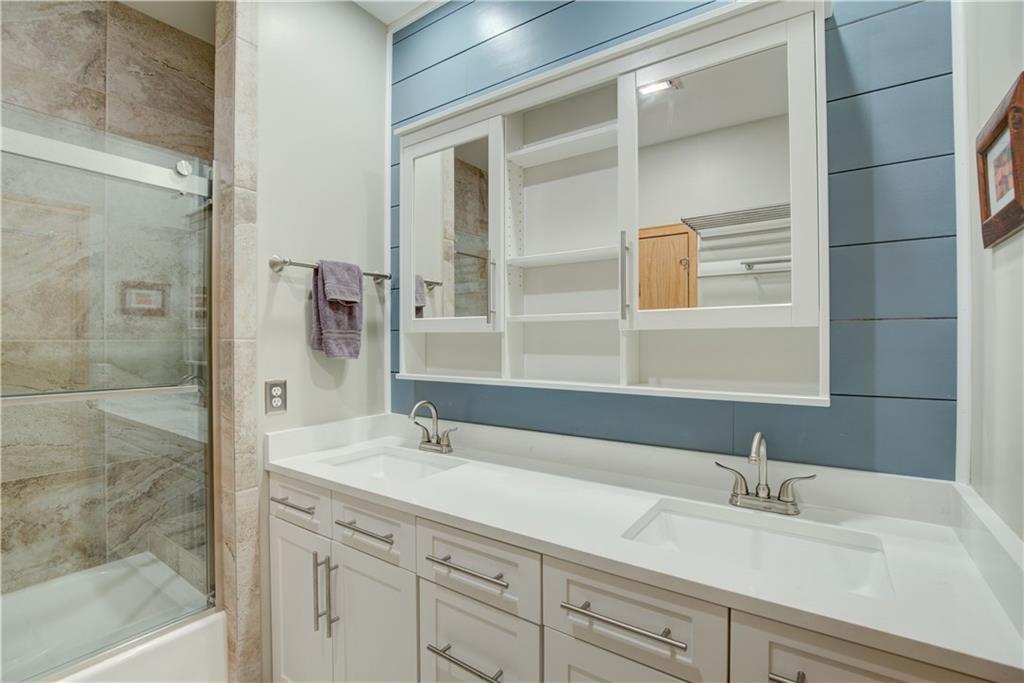 2017 Soda Ridge Road, Unit 1942 Keystone, CO 80435 - Photo 22 of 33 a bathroom with a sink and a mirror