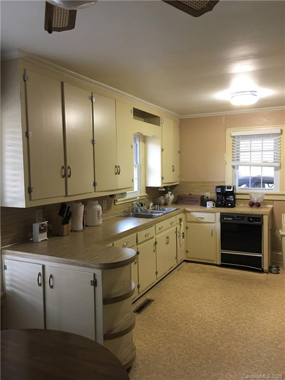3985 Woodleaf Road Salisbury, NC 28147 - Photo 8 of 23