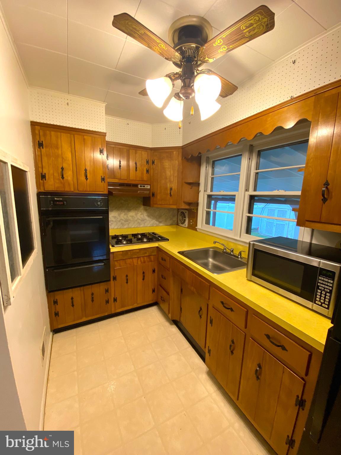 1826 Ridgewick Road Glen Burnie, MD 21061 - Photo 13 of 27 Gallery Image 13