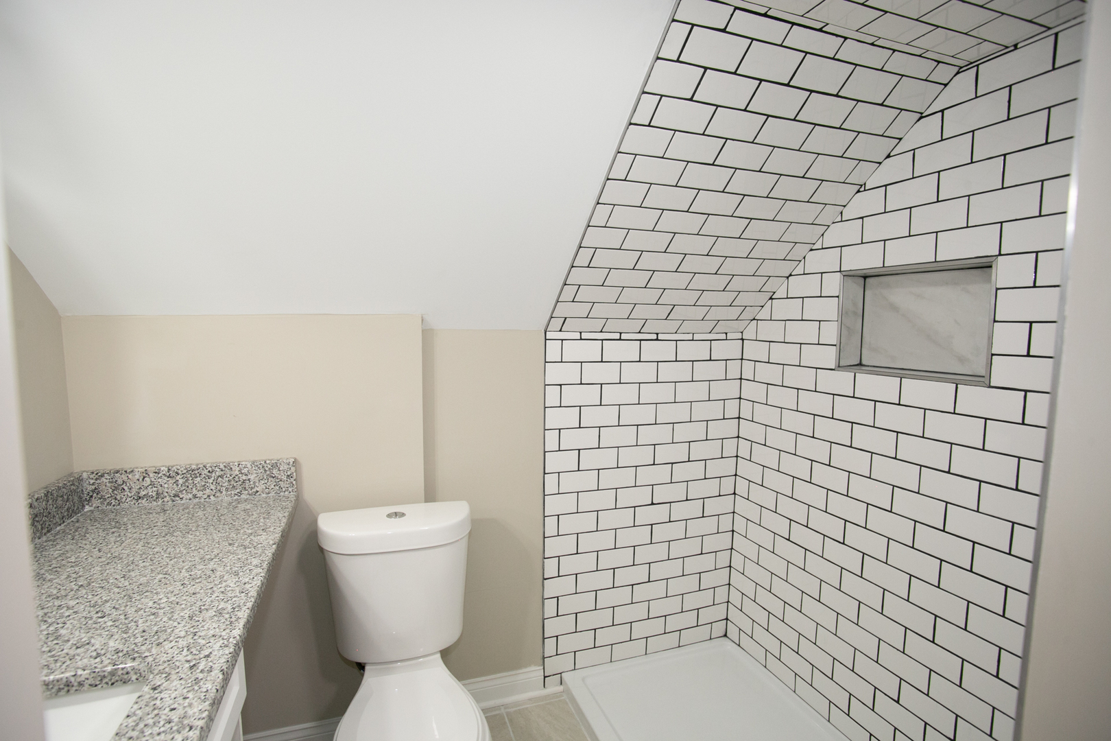 6000 Birmingham Street Chicago Ridge, IL 60415 - Photo 18 of 23 a bathroom with a toilet and a shower