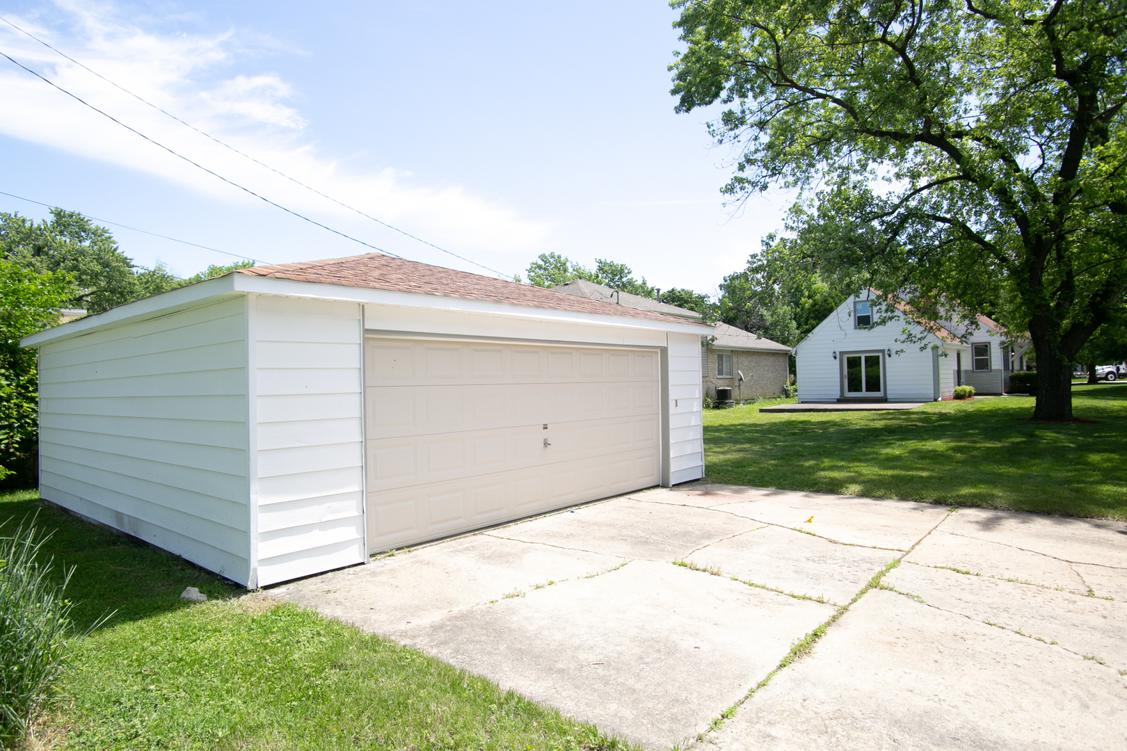 6000 Birmingham Street Chicago Ridge, IL 60415 - Photo 5 of 23 a view of a house with a yard