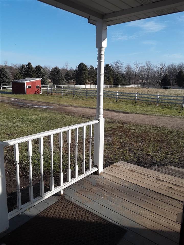 9968 Fenner Road Perry, MI 48872 - Photo 3 of 19
