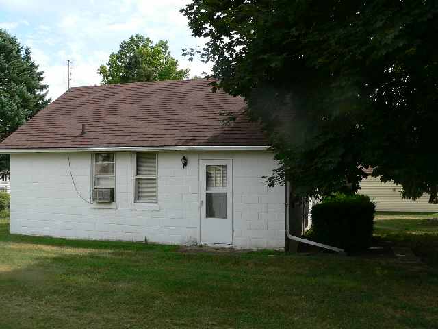 208 South Locust Street Lacon, IL 61540 - Photo 5 of 8 Gallery Image 5
