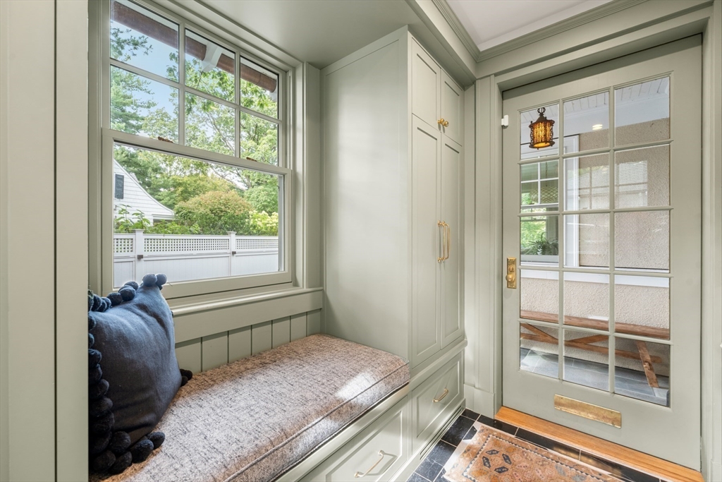 133 Abbott Road Wellesley, MA 02481 - Photo 18 of 42