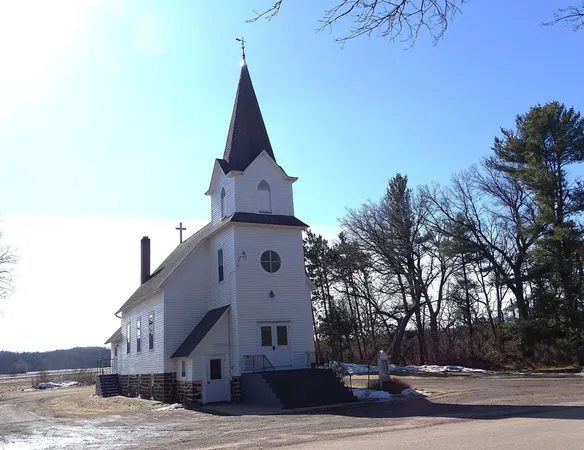 $125,000 | W14755 Old Highway 10, Fairchild, WI 54741