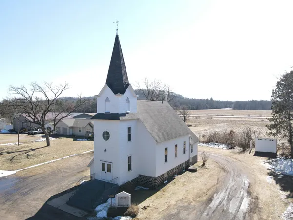 $125,000 | W14755 Old Highway 10, Fairchild, WI 54741