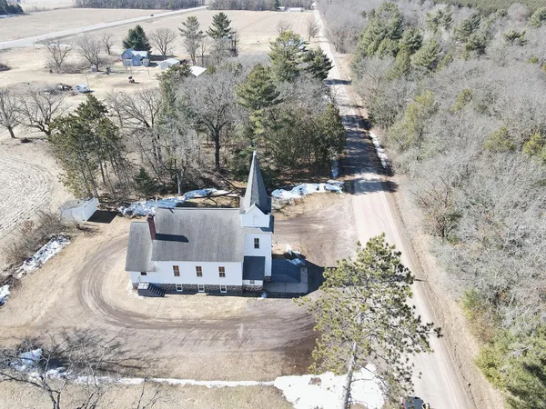 $125,000 | W14755 Old Highway 10, Fairchild, WI 54741