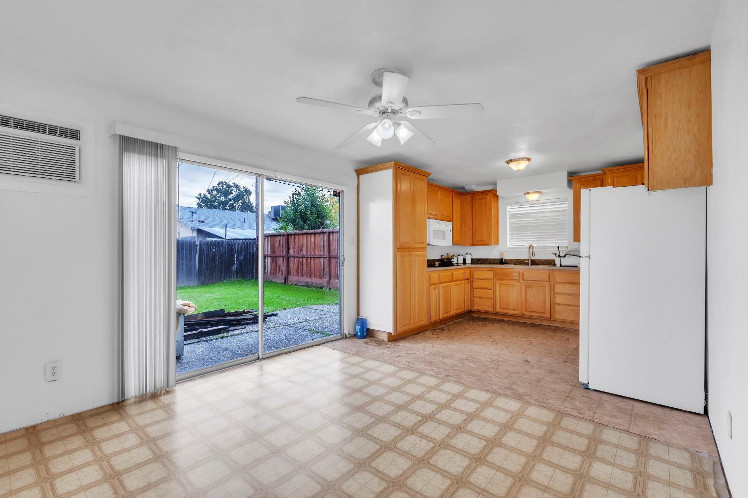 7323 Springman Street Sacramento, CA 95822 - Photo 17 of 17