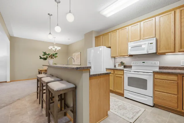 $225,000 | 15652 Emerald Drive North, Unit 3, Hugo, MN 55038