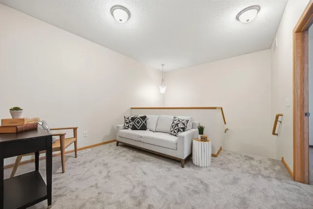 $225,000 | 15652 Emerald Drive North, Unit 3, Hugo, MN 55038