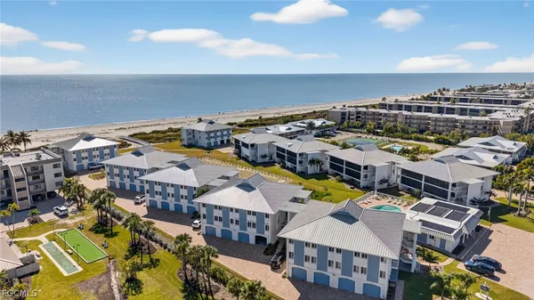 $750,000 | 1341 Middle Gulf Drive, Unit 1B, Sanibel, FL 33957