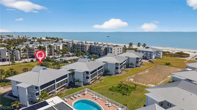 $750,000 | 1341 Middle Gulf Drive, Unit 1B, Sanibel, FL 33957