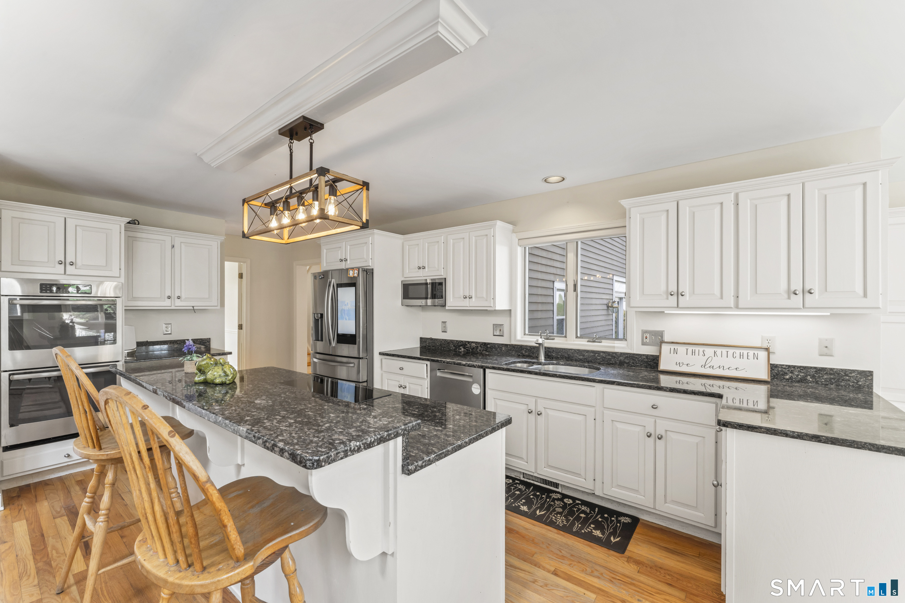 35 Aarons Court Ridgefield, CT 06877 - Photo 10 of 40